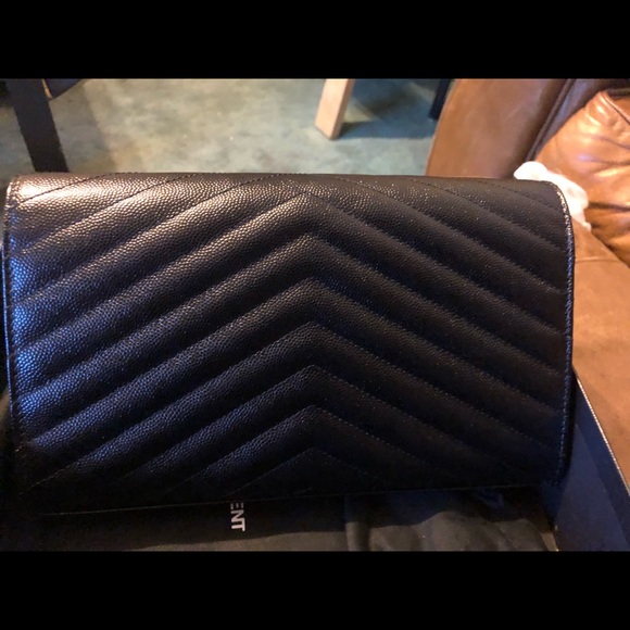 Saint Laurent classic wallet on a chain. - Picture 3 of 4